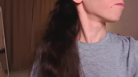 Snapshot of lynettebails chatting on December 2025 04:35:01 PM Sara online show from December 2025 04:35:01 PM