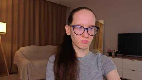 Sara online show from April 2026 04:12:01 PM