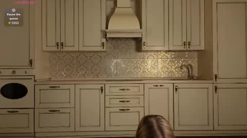 Snapshot of lynettedendy chatting on September 2025 03:11:02 PM Hello there Im Eva3 Im new model here online show from September 2025 03:11:02 PM