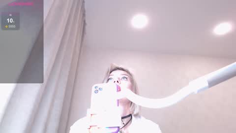 im Lynette  online show from February 2025 11:44:02 PM