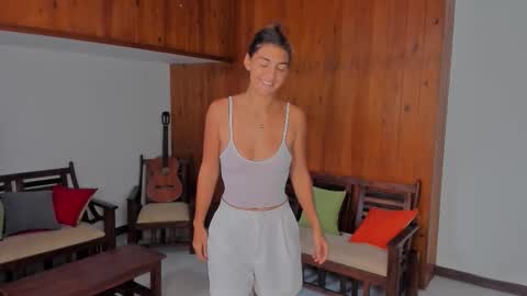  LYNN  online show from November 2025 04:50:02 AM