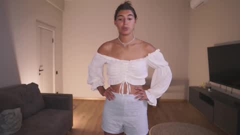 Snapshot of lynn_jackson chatting on March 2026 06:20:02 AM LYNN online show from March 2026 06:20:02 AM