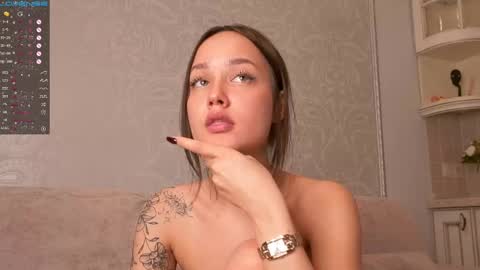 Snapshot of lynnalltop chatting on February 2025 07:54:02 PM Natasha online show from February 2025 07:54:02 PM