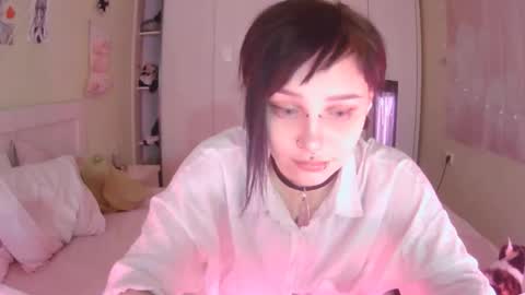 Kira online show from October 2025 11:54:02 AM