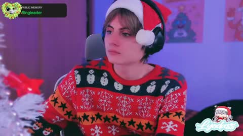 Snapshot of lyodass chatting on December 2024 08:38:02 PM Lyodass online show from December 2024 08:38:02 PM