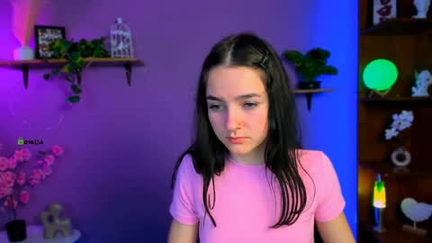 lyra donna online show from May 2026 06:53:01 PM