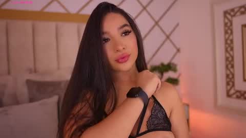 Snapshot of lyrabellini chatting on July 2026 11:03:02 AM online show from July 2026 11:03:02 AM