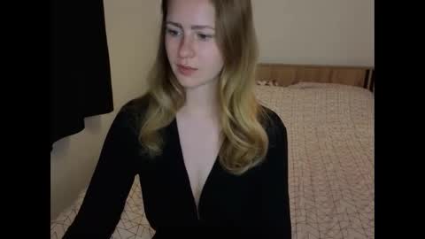 Snapshot of lyrafantasy chatting on May 2026 08:13:02 PM Lura online show from May 2026 08:13:02 PM