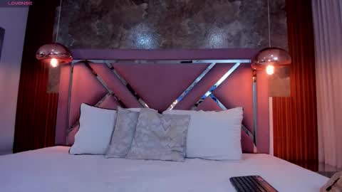 Snapshot of lysacollins20_ chatting on March 2026 03:12:01 AM Lysa online show from March 2026 03:12:01 AM