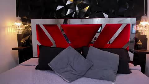 Snapshot of lysacollins20_ chatting on April 2026 01:52:01 PM Lysa online show from April 2026 01:52:01 PM