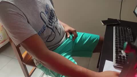 m0ren01995 online show from January 2026 11:36:02 AM