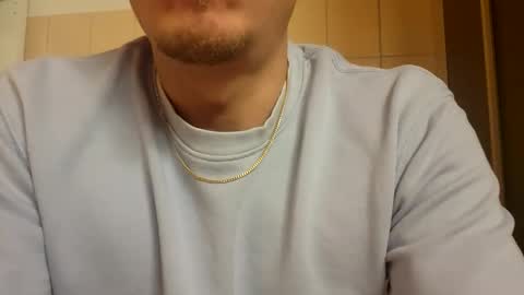 Snapshot of m1guele chatting on December 2024 11:42:01 PM Fucklover online show from December 2024 11:42:01 PM