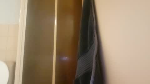 Snapshot of m1guele chatting on January 2025 11:16:02 PM Fucklover online show from January 2025 11:16:02 PM