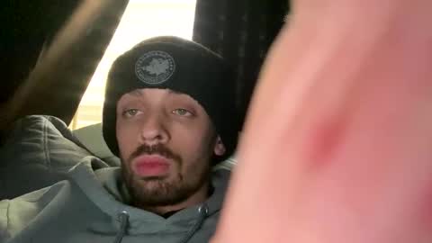 m1ket22 online show from November 2025 01:45:01 PM