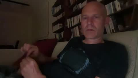 m3morable online show from May 2026 09:41:01 PM