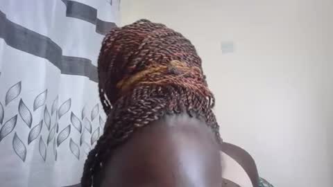Snapshot of ma_couchie chatting on May 2026 09:23:01 PM ma_couchie online show from May 2026 09:23:01 PM