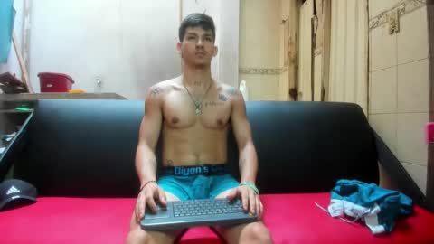 itgram pezlo josue online show from February 2025 02:13:02 PM