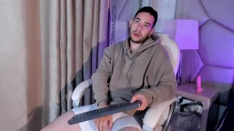 Matt De Luca online show from September 2025 01:43:02 PM