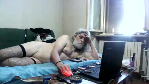 maax1970 online show from May 2026 08:10:01 AM