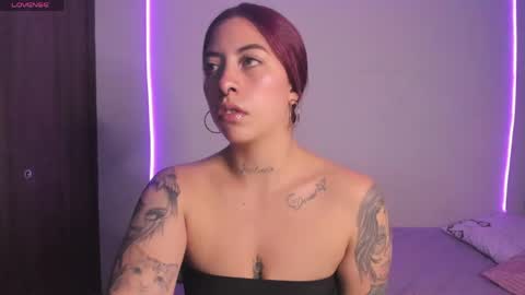 Snapshot of maazikeenx chatting on May 2026 04:52:01 AM Sara online show from May 2026 04:52:01 AM