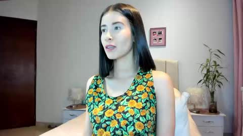 Macarena online show from February 2025 01:54:02 AM