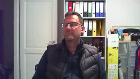 macfly67 online show from December 2025 08:15:02 PM