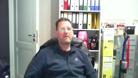 macfly67 online show from March 2026 10:38:02 PM