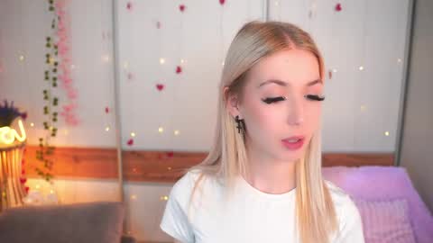 Snapshot of machellehollenback chatting on March 2026 04:29:02 PM Katerina online show from March 2026 04:29:02 PM