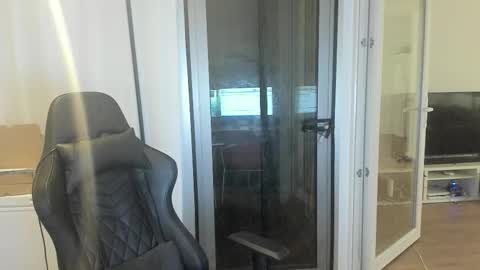 Andy online show from October 2025 08:37:02 PM