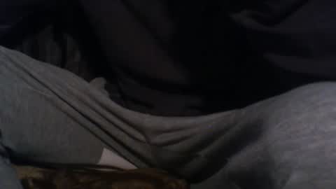 Snapshot of macho9385 chatting on April 2026 10:25:02 PM macho9385 online show from April 2026 10:25:02 PM