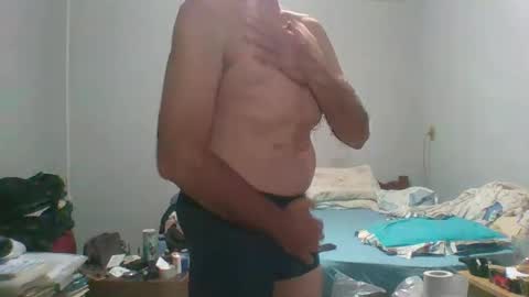 Snapshot of machoalex chatting on December 2024 04:12:01 AM MACHOLIVRE online show from December 2024 04:12:01 AM