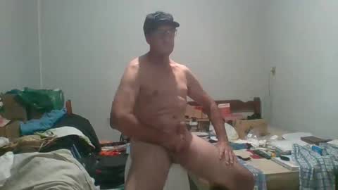 Snapshot of machoalex chatting on March 2025 10:34:02 AM MACHOLIVRE online show from March 2025 10:34:02 AM