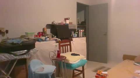 Snapshot of machoalex chatting on December 2025 07:46:02 AM MACHOLIVRE online show from December 2025 07:46:02 AM