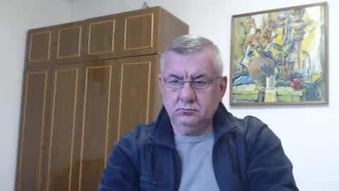 Snapshot of machomale3 chatting on December 2024 01:23:02 PM Macho online show from December 2024 01:23:02 PM