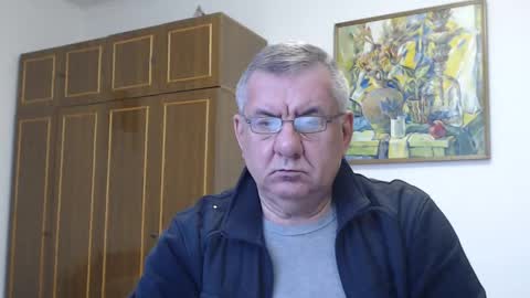 Snapshot of machomale3 chatting on December 2024 12:16:01 PM Macho online show from December 2024 12:16:01 PM