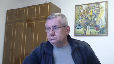 Snapshot of machomale3 chatting on December 2024 08:48:01 AM Macho online show from December 2024 08:48:01 AM