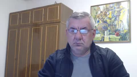 Snapshot of machomale3 chatting on December 2024 06:16:02 AM Macho online show from December 2024 06:16:02 AM
