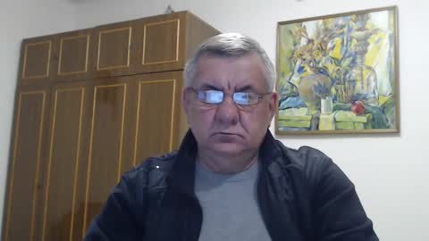 Snapshot of machomale3 chatting on February 2025 08:11:02 PM Macho online show from February 2025 08:11:02 PM
