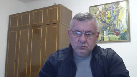 Snapshot of machomale3 chatting on February 2025 03:37:02 PM Macho online show from February 2025 03:37:02 PM