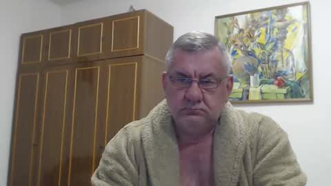 Snapshot of machomale3 chatting on February 2025 09:12:01 PM Macho online show from February 2025 09:12:01 PM