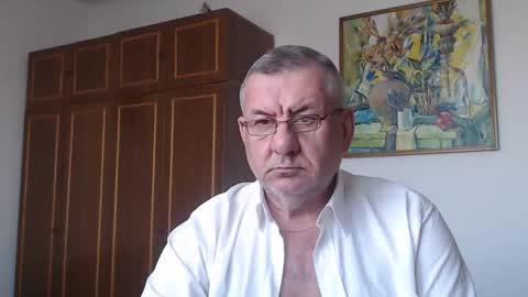 Macho online show from April 2026 03:31:02 PM