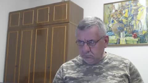 Macho online show from April 2026 09:04:01 PM