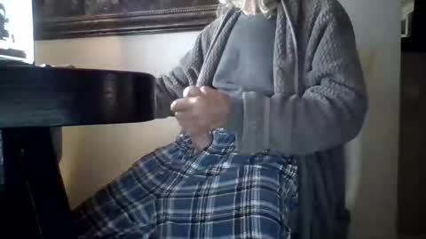 Snapshot of mack1960959307 chatting on November 2025 10:39:02 AM Big mack 1 online show from November 2025 10:39:02 AM