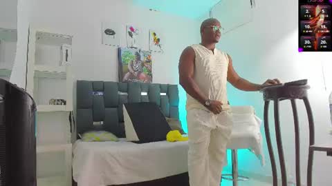 Snapshot of mackbig_dick2 chatting on July 2026 01:20:01 AM MACKBIG DICK im a damn dominant I like ATMs INSTAGRAM Edwinaragonc online show from July 2026 01:20:01 AM