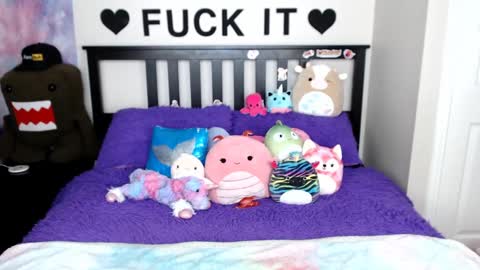 Snapshot of mackenziewolfe chatting on March 2025 08:38:02 AM Mackenzie Wolfe online show from March 2025 08:38:02 AM