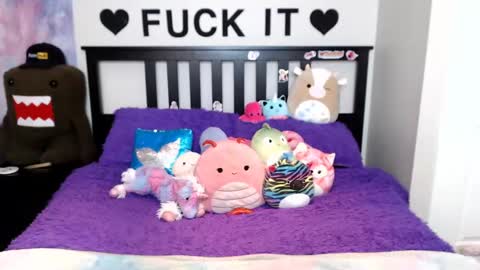 Snapshot of mackenziewolfe chatting on September 2025 05:40:02 AM Mackenzie Wolfe online show from September 2025 05:40:02 AM