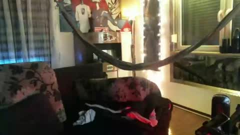 Snapshot of mad_dem0n chatting on January 2025 01:26:01 AM Manuel online show from January 2025 01:26:01 AM