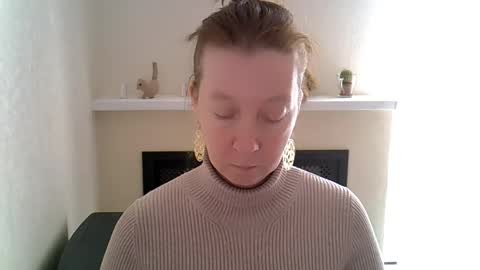 Snapshot of madaamtang chatting on April 2026 12:26:01 PM Madaamtang online show from April 2026 12:26:01 PM