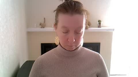 Snapshot of madaamtang chatting on April 2026 12:51:02 PM Madaamtang online show from April 2026 12:51:02 PM