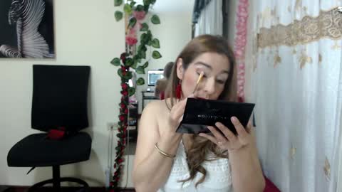 Dalila online show from February 2025 12:26:02 PM